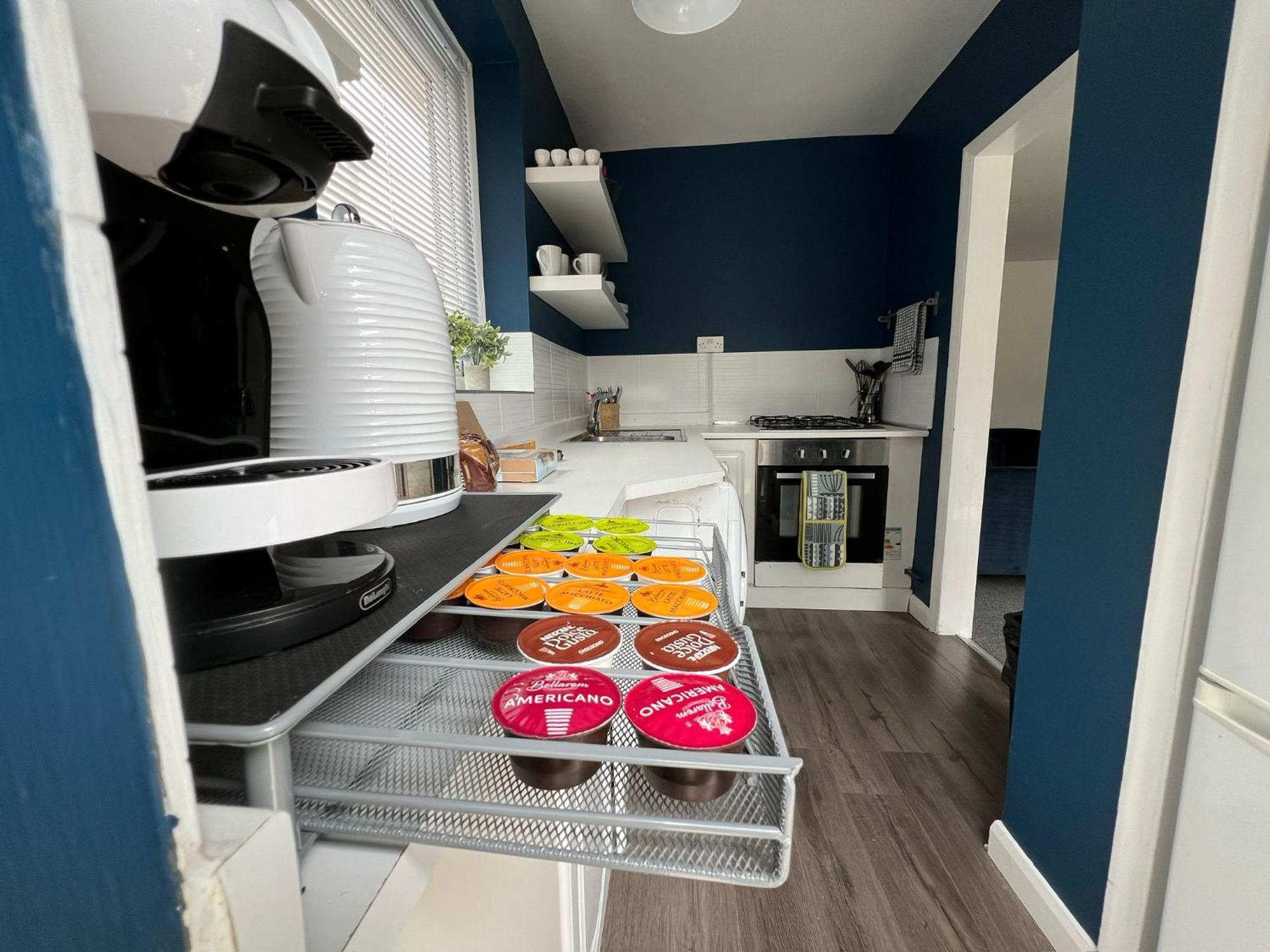 Apartamento Peaceful Location With Free Parking For 2 Cars - Hosts Up To 4- Business Or Leisure Stays, Inc Hot-tub-netflix-complimentary Breakfast *